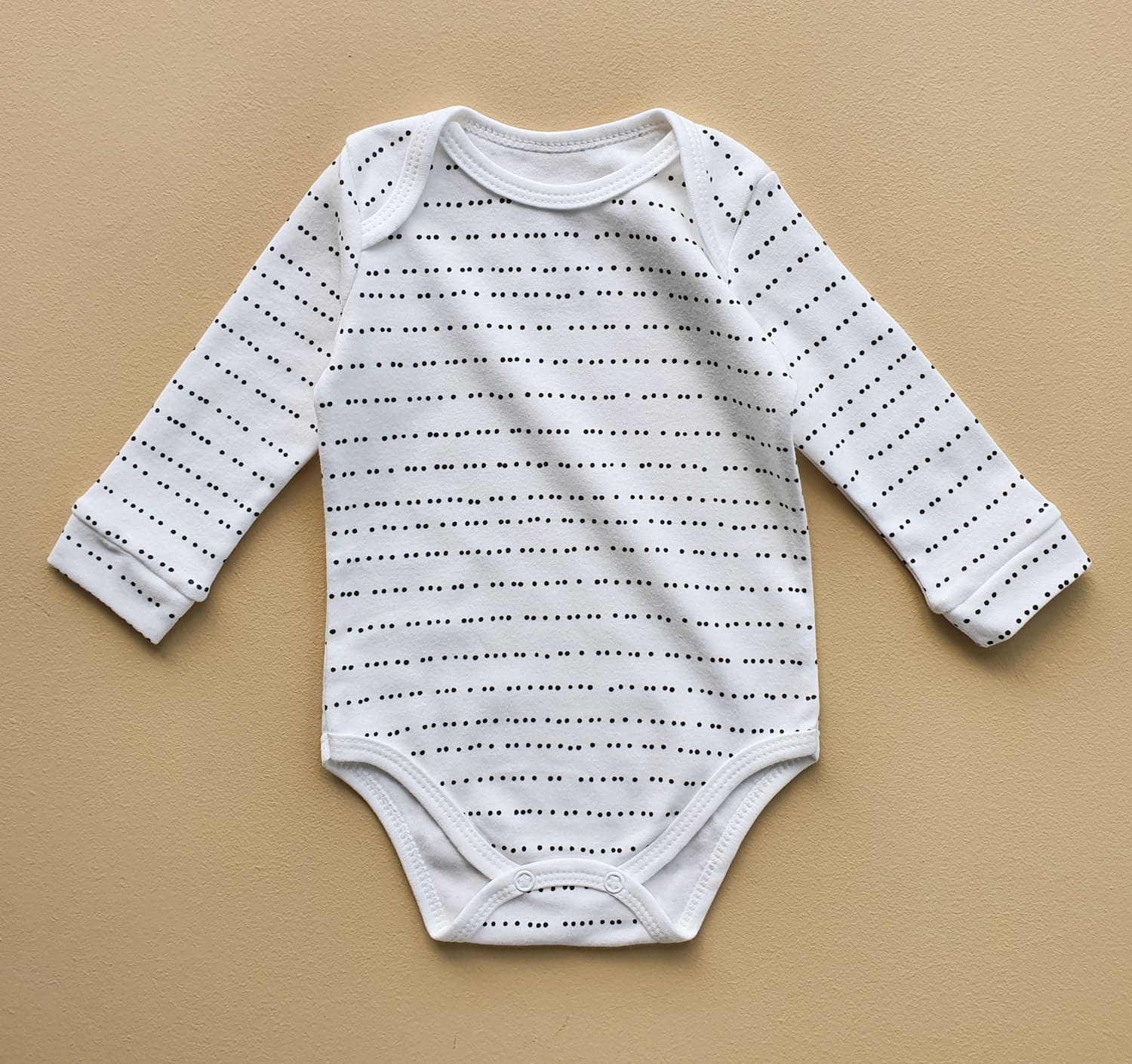 Body Bebê Manga Longa Unissex – Algodão Premium - Pontinhos