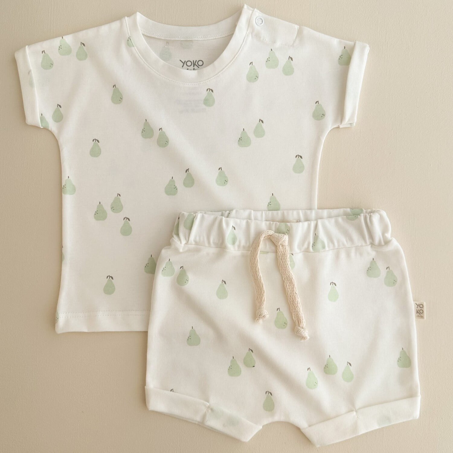 Conjunto Bebe Camiseta  e Shorts Pêra - Off White e Verde Menta