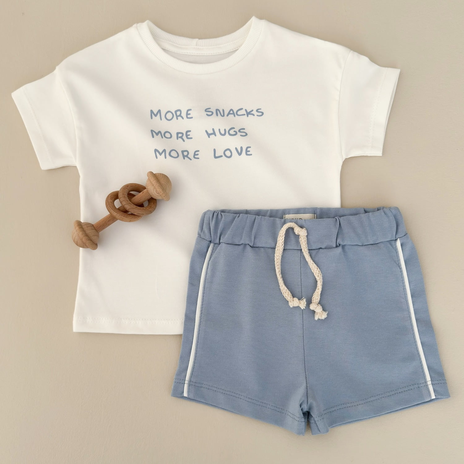 Conjunto Bebe Camiseta Oversized e Short - Off White e Azul Gelato