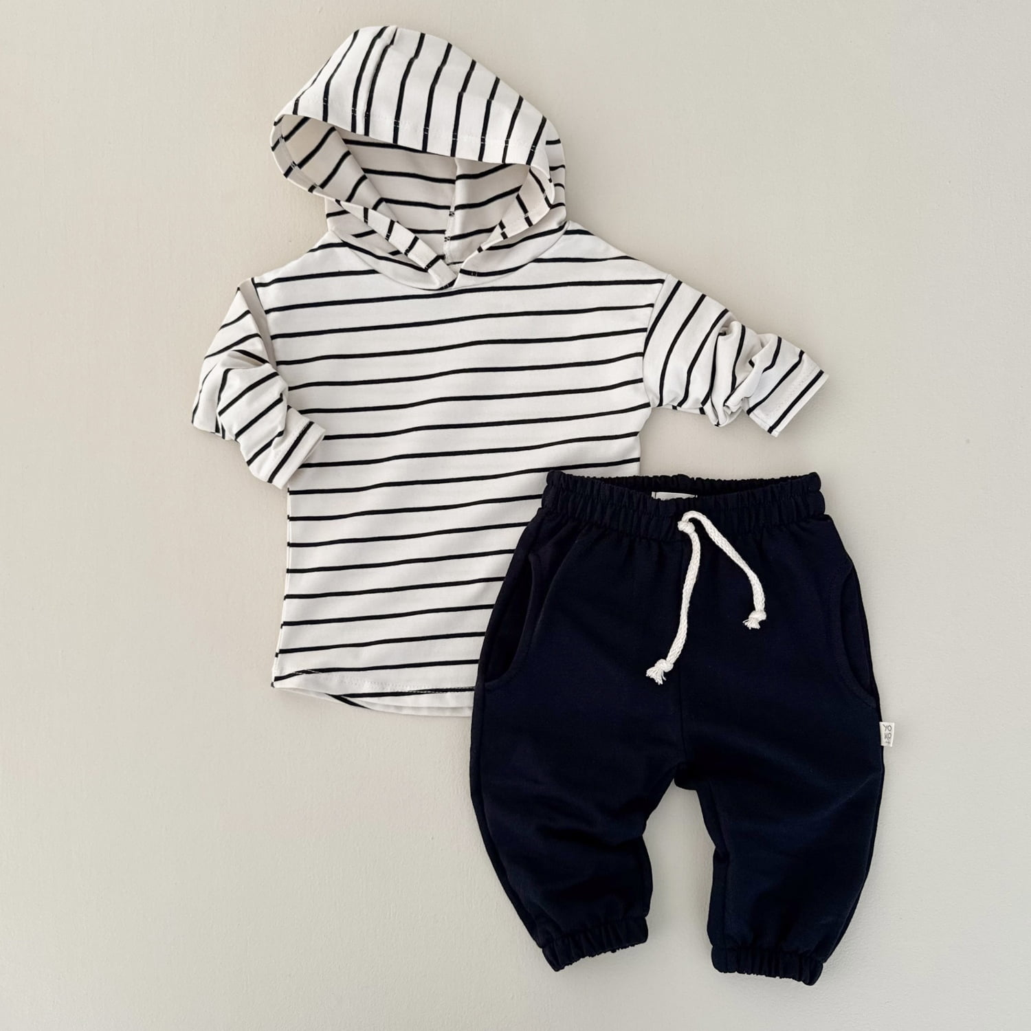 Conjunto Infantil Camiseta Listrado Premium e Calça Molecotton — Marfim e Preto