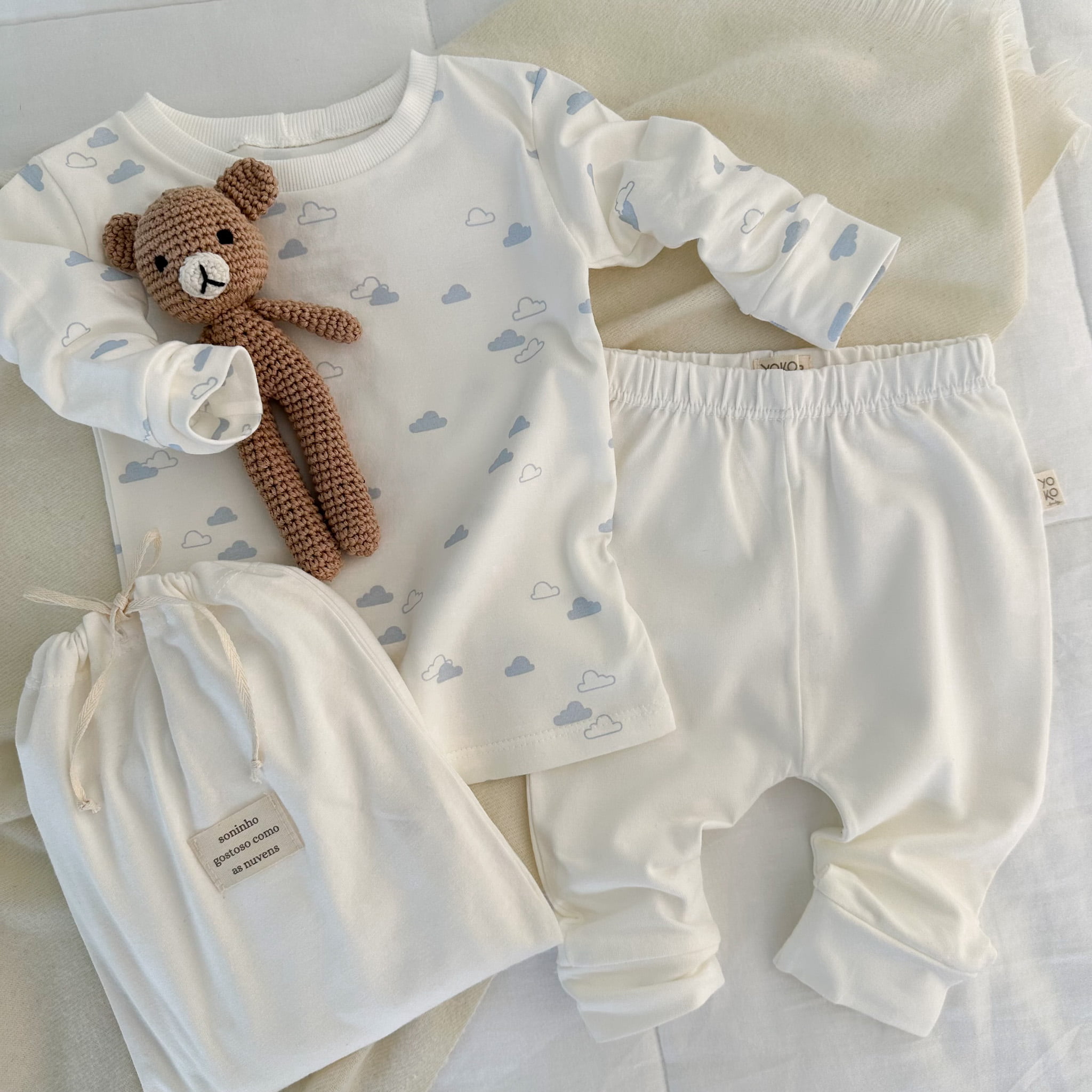 Conjunto Bebe Pijama Manga Longa - Off White e Nuvem Azul