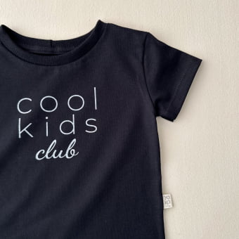 Camiseta Bebe Manga Curta Unissex Preto - Cool Kids Club