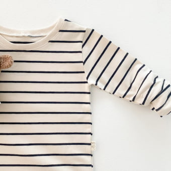 Camiseta Bebe Manga Longa Unissex - Listrado Marfim e Preto