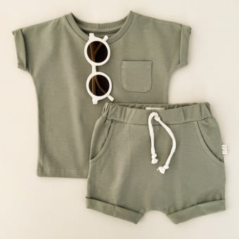 Conjunto Bebê Camiseta Bolso e Shorts – Verde Pistache