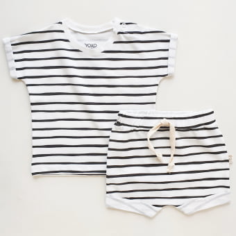 Conjunto Bebe Camiseta e Short - Listras Preto