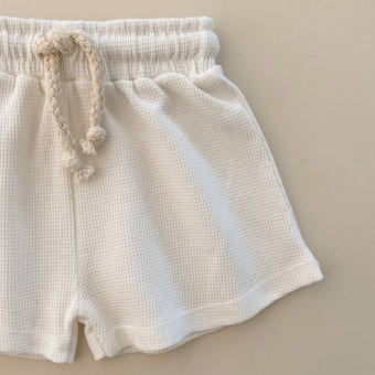 Conjunto Bebe Camiseta e Short  Waffle – Off White