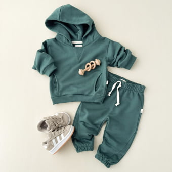 Conjunto Bebê Moletom Peluciado Comfy Capuz – Verde Aurora Conjunto Bebê Moletom Peluciado Comfy Capuz – Verde Aurora