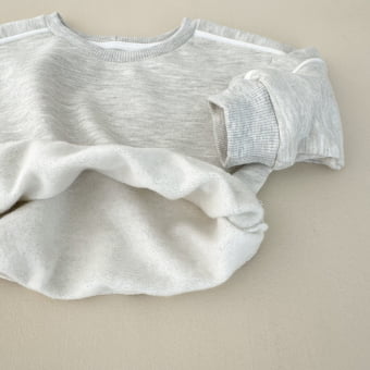Conjunto Bebê Moletom Peluciado Comfy – Mescla Claro com Off White