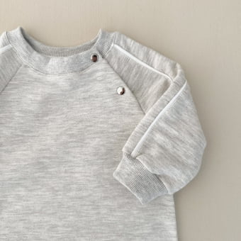 Macacão Bebê Moletom Peluciado Comfy – Mescla Claro com Off White