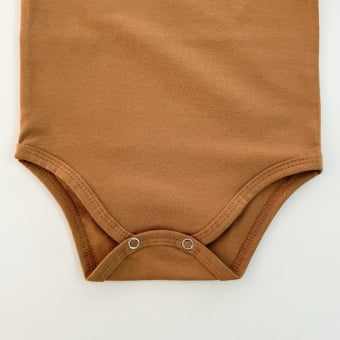 Body Bebê Manga Curta Unissex - Cotton Premium Leve - Caramelo