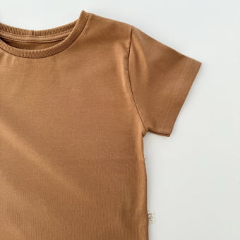 Camiseta Infantil Manga Curta Unissex - Cotton Premium Leve - Caramelo