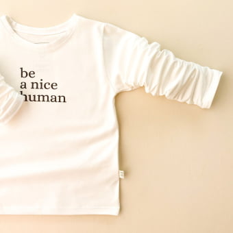 Camiseta KIDS Manga Longa Unissex - Be a Nice Human