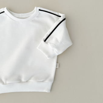 Conjunto Infantil Moletom Peluciado Comfy – Off White com Preto