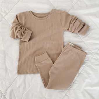 Conjunto Infantil Pijama Manga Longa – Latte