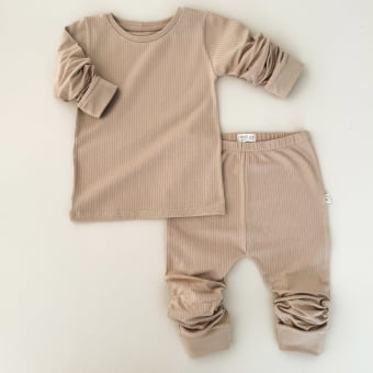 Conjunto Infantil Pijama Manga Longa – Latte