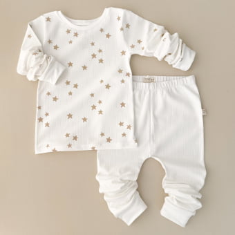 Conjunto Infantil Pijama Manga Longa – Off White com Estrelas Latte