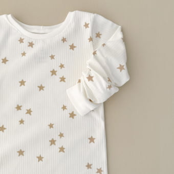 Conjunto Infantil Pijama Manga Longa – Off White com Estrelas Latte