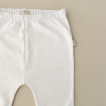 Conjunto Infantil Pijama Manga Longa – Off White com Estrelas Latte