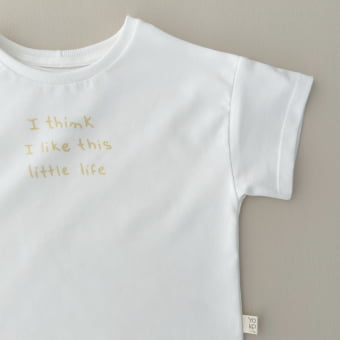 Conjunto Kids Camiseta Oversized e Short - Off White e Amarelo Brulée