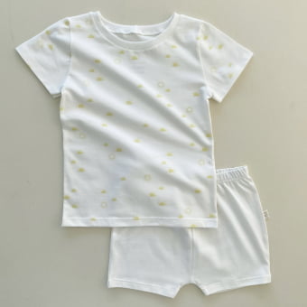 Conjunto Kids Pijama Manga Curta - Off White e Sol Amarelo