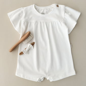 Macaquinho Bebê Menina Manga Curta – Off White Macaquinho Bebê Menina Manga Curta – Off White