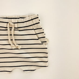 Short Bebe Saruel - Listrado Marfim e Preto